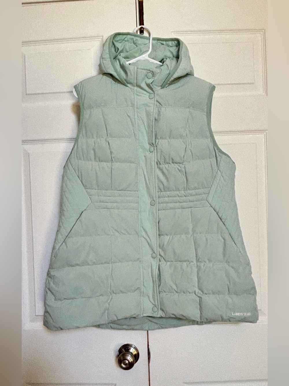 Lands’ End Women’s XL Mint Green Hooded Quilted Puffer Vest Insulated